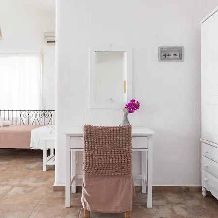 Fos Mykonos * Agios Ioannis Diakoftis