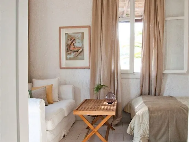 Fos Mykonos Agios Ioannis Diakoftis