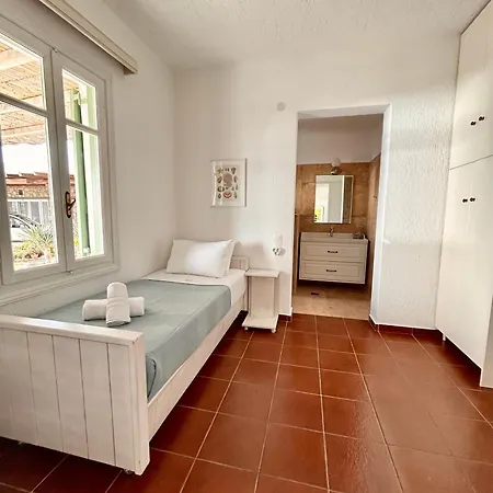 Fos Mykonos Apartment *