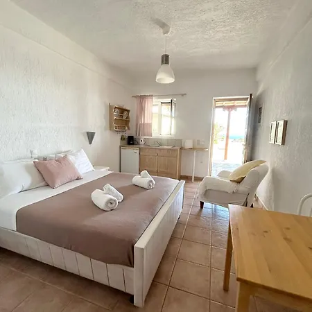 Fos Mykonos *